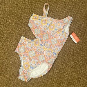 Garnet Hill girls swimsuit